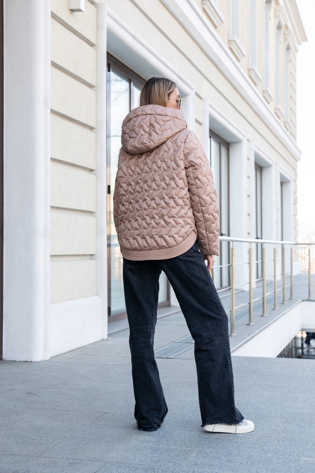 Демисезонная куртка Mila Nova К-315 капучино+молоко — изображение 8