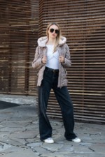 Демисезонная куртка Mila Nova К-365 мокко+молоко — изображение 9