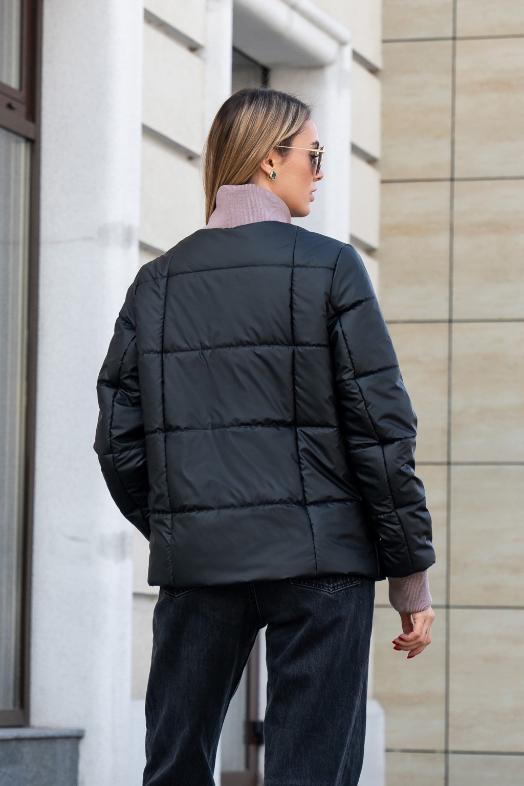 Демисезонная куртка Mila Nova К-370 черный — изображение 4