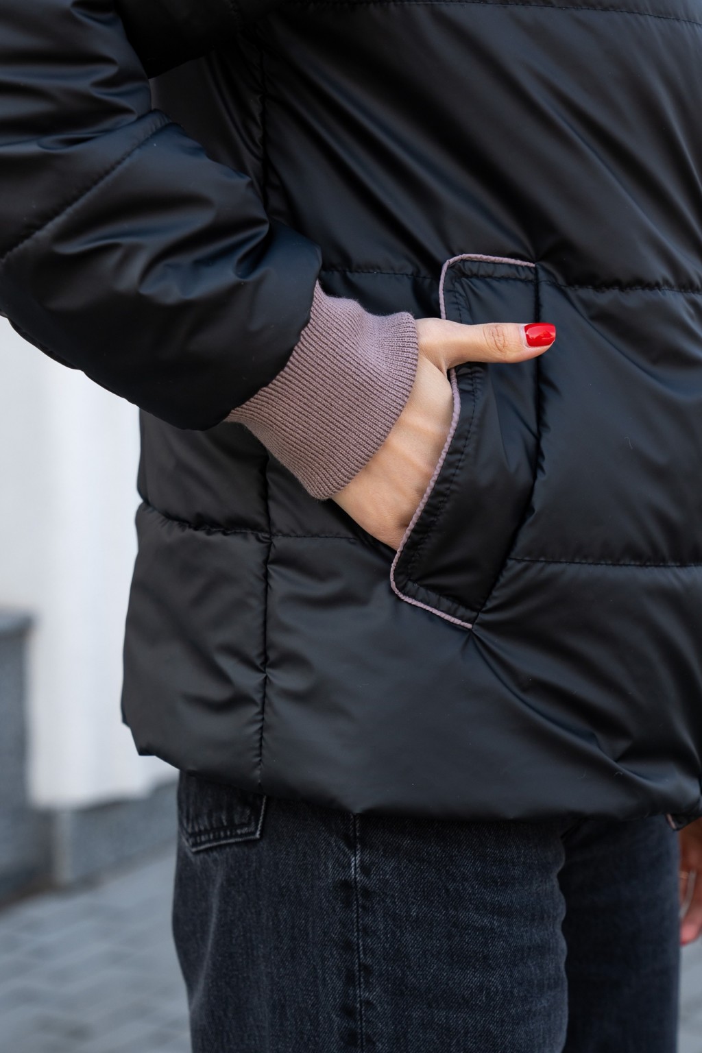 Демисезонная куртка Mila Nova К-370 черный — изображение 5