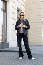 Демисезонная куртка Mila Nova К-370 черный — изображение 8