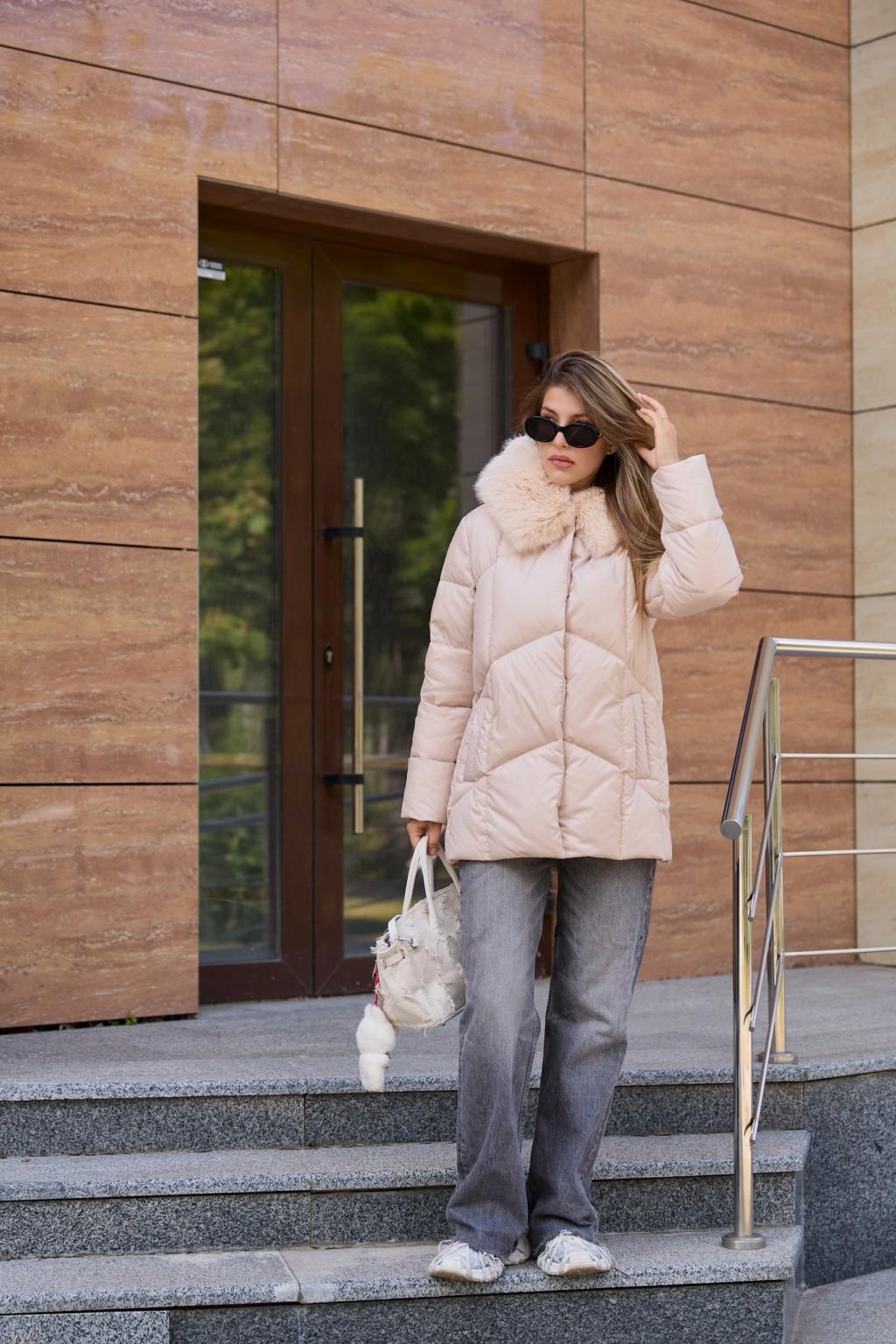 Зимняя куртка Mila Nova К-344 бежевый — изображение 4