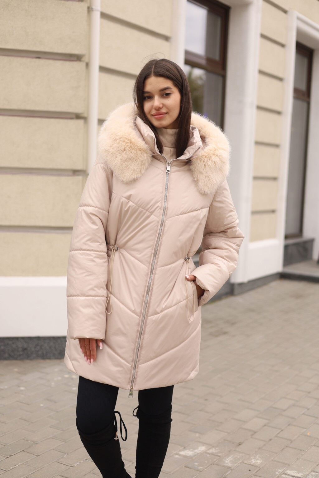 Зимняя куртка Mila Nova К-375 бежевый — изображение 4