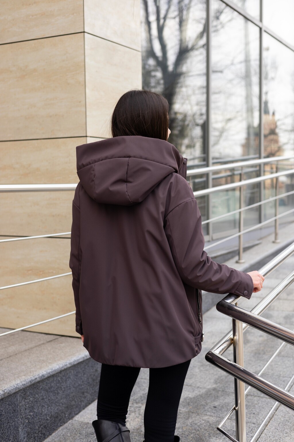 Демисезонная куртка Mila Nova К-381темно- шоколадный — изображение 4